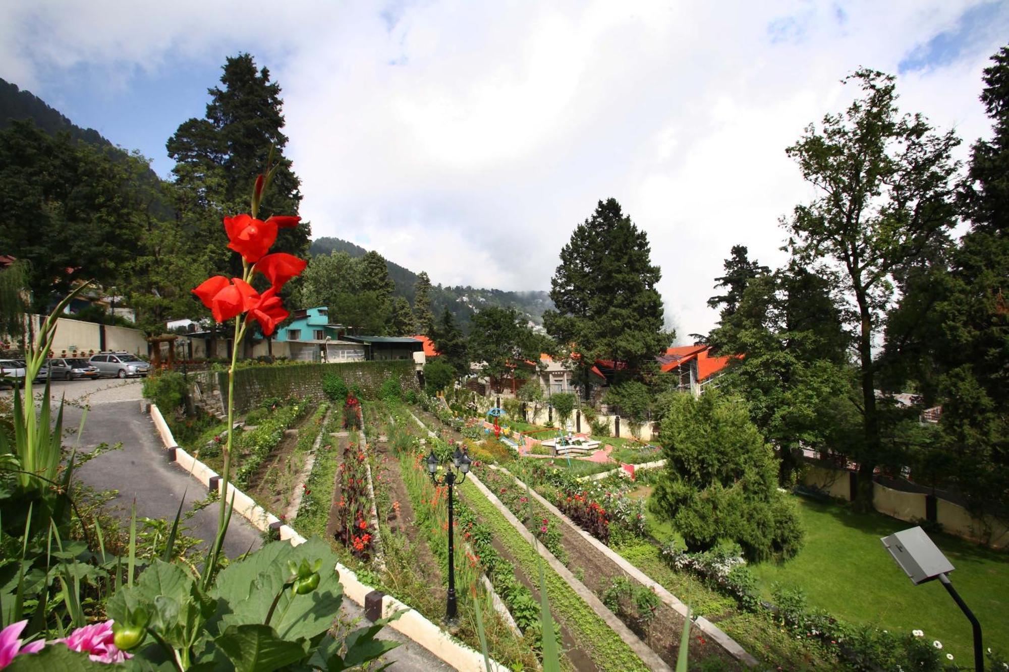 Shervani Hilltop Resort Naini Tāl Exterior foto