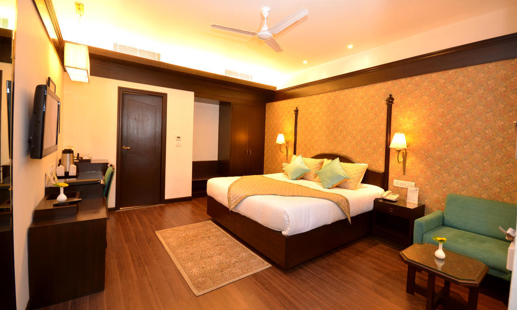 Shervani Hilltop Resort Naini Tāl Exterior foto